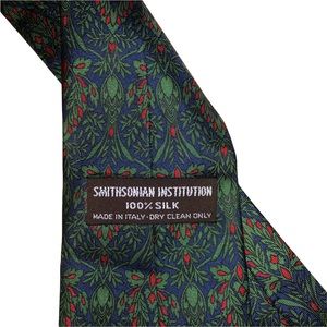 Smithsonian Institution 100% Silk Mens Christmas Tie